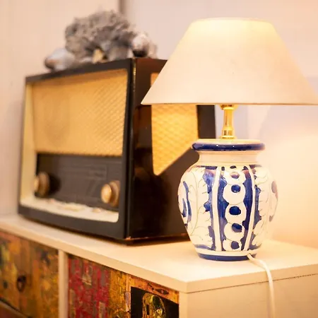 Antique Beautiful In Center With Terrace & Sea View Daire *