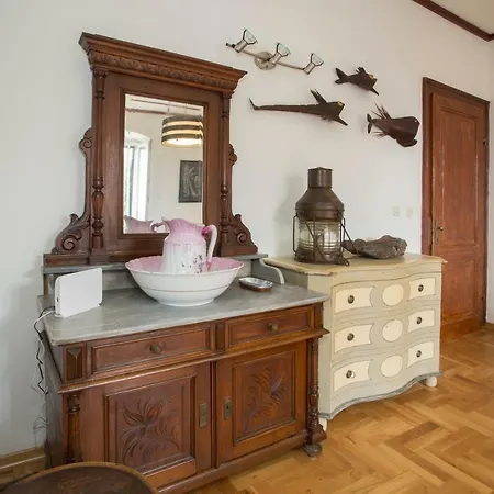 Daire Antique Beautiful In Center With Terrace & Sea View *