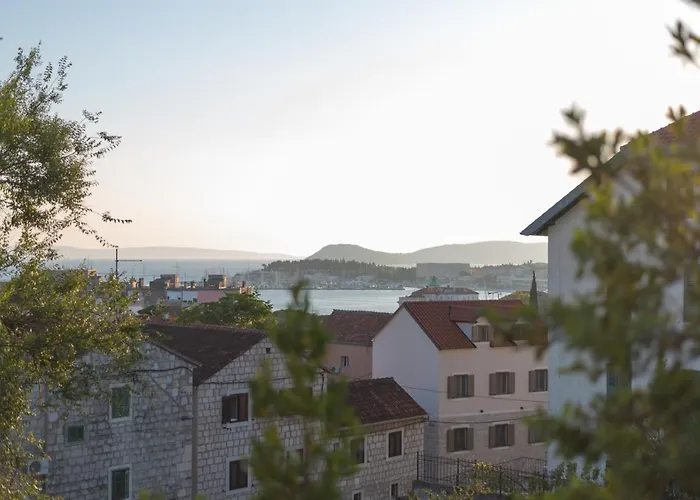 Antique Beautiful In Center With Terrace & Sea View Split