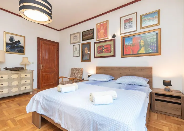 Lejlighed Antique Beautiful In Center With Terrace & Sea View *