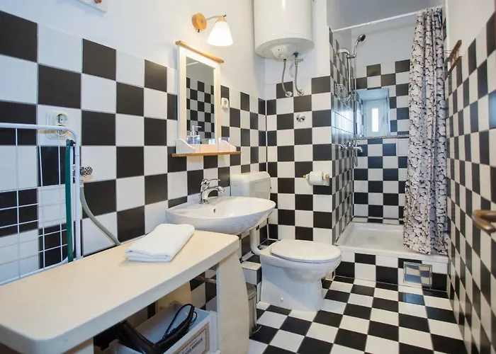 Antique Beautiful In Center With Terrace & Sea View Lejlighed *